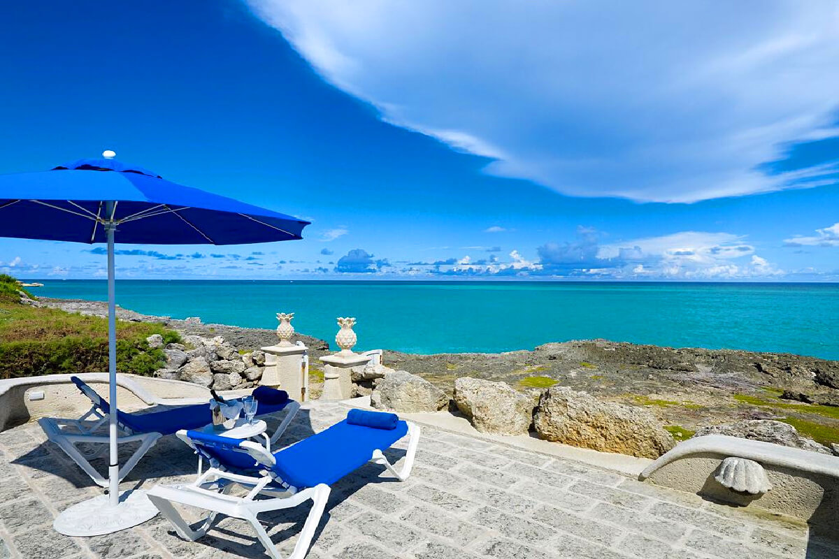 Enjoy your very own ocean view, unlike anywhere else on Earth.