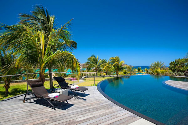 Silver Rainbow Villa on St. Barts Silver Rainbow Villa looks out into Petit Cul De Sac