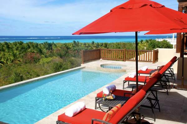 Dream Catcher Villa is located less than a mile from Shoal Bay Beach